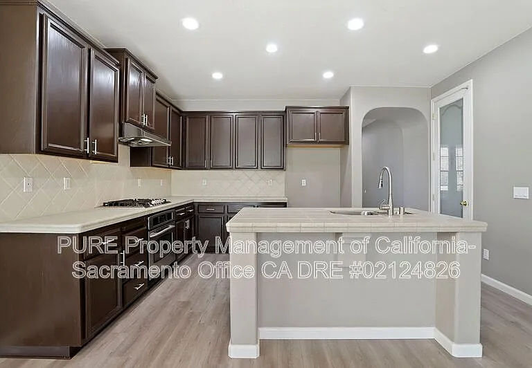 1518 Sandmark Dr — Photo 31
