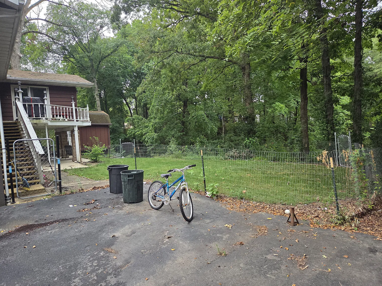 3 bed, 2420 sqft, $2,200 — Photo 3