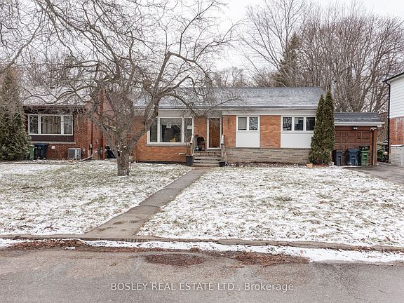2nd image of 22 Hopecrest Cres