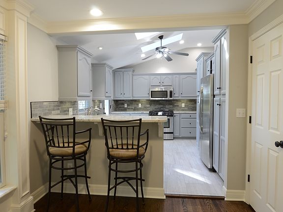 Breakfast Bar