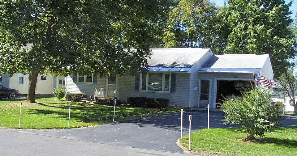 102 Plaxdale Road, Liverpool, NY 13088