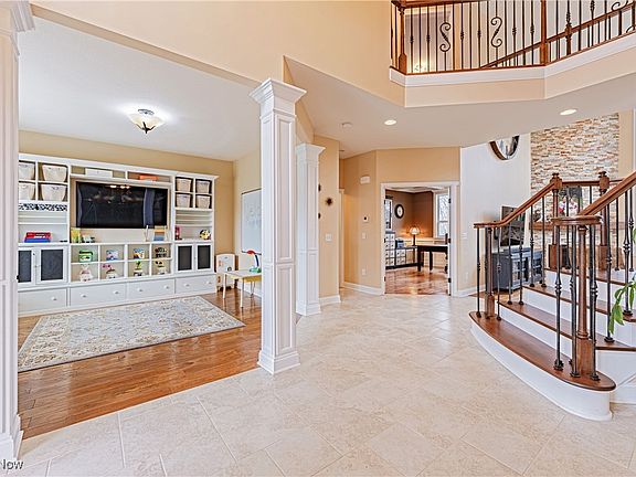 5th image of 14300 Castlereagh Ln