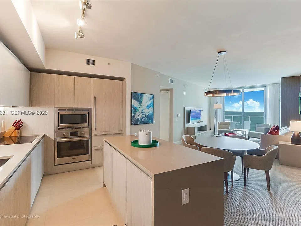 4111 S Ocean Dr #2707