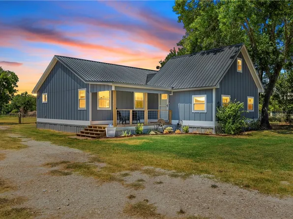 300 E 14th St, Thornton, TX 76687