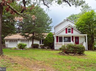 7406 Locust Dr, Hanover, MD 21076