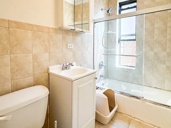 1506 Overing Street image 9 of 9