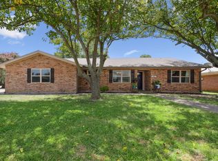 102 Sharp Dr, Stephenville, TX 76401