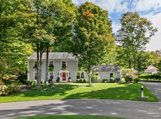 121 Woodberry Ln, Fayetteville, NY 13066