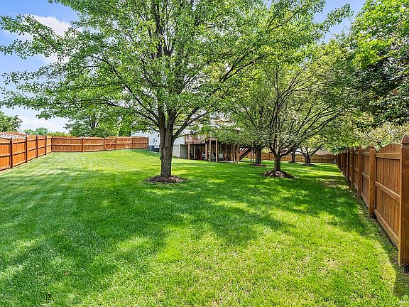 4th image of 6253 Oscar Ct