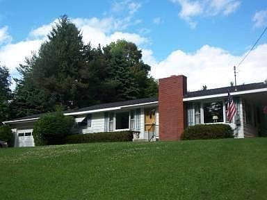 1st image of 11 Skyline Dr