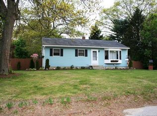56 Pennsylvania Ave, Oakdale, CT 06370