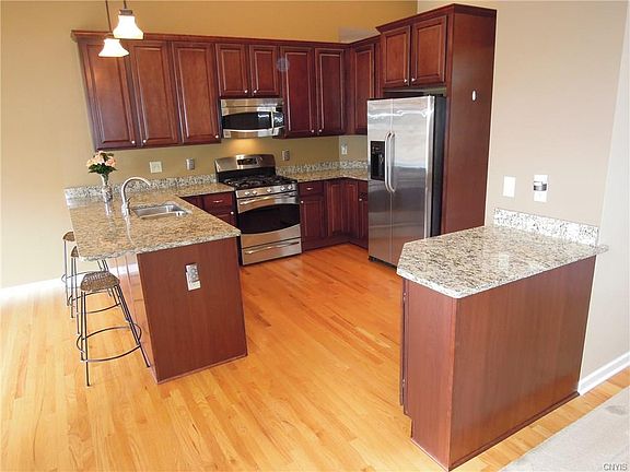 4th image of 8281 Justin Dr