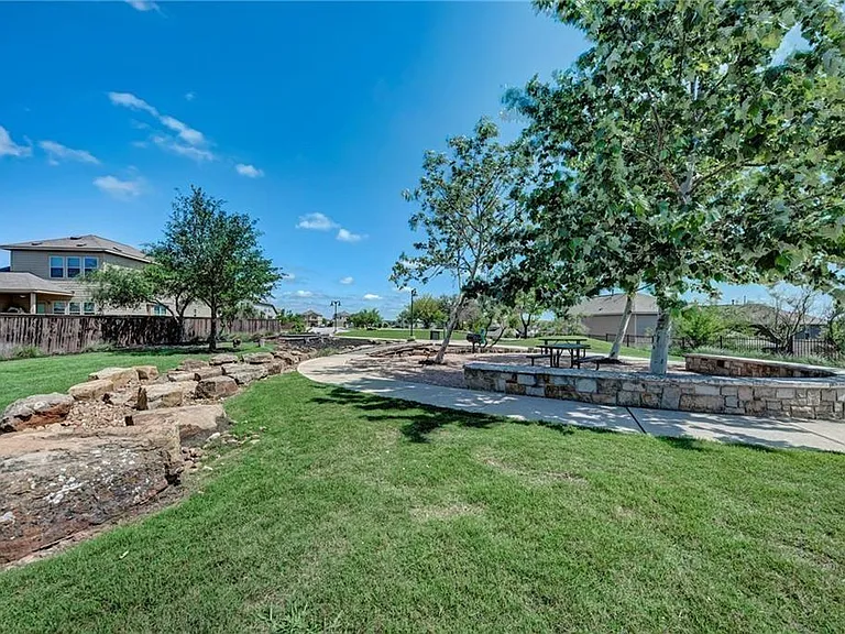 10604 Dimitrios Dr — Photo 32