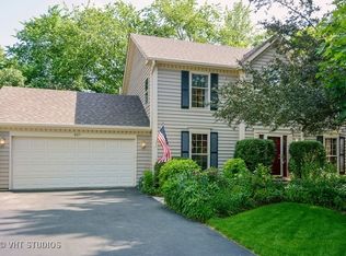 857 Ravinia Ct, Batavia, IL 60510