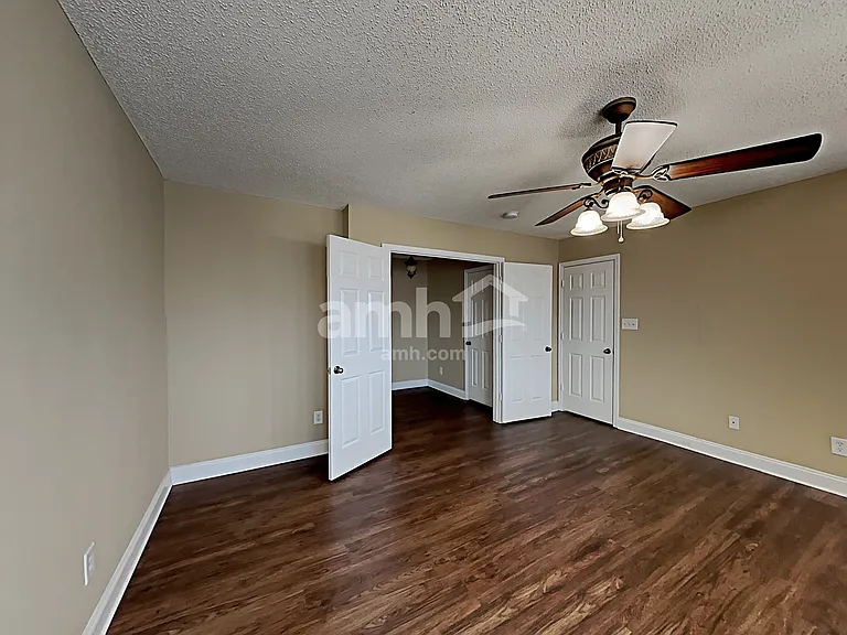 13634 Riding Hill Ave — Photo 12