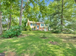 201 Morven Park Rd NW, Leesburg, VA 20176