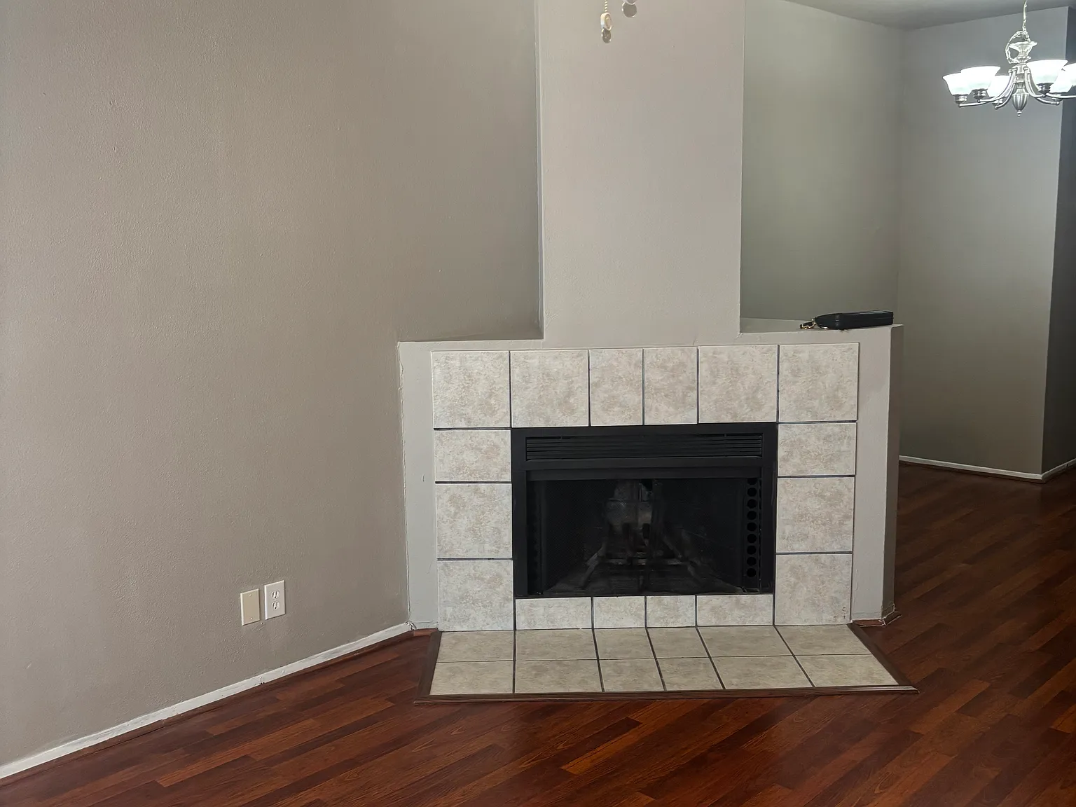 1823 Garys Park — Photo 2