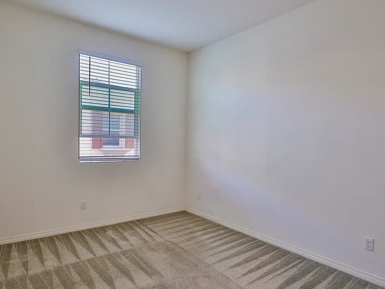 7070 Montecito Ln — Photo 27