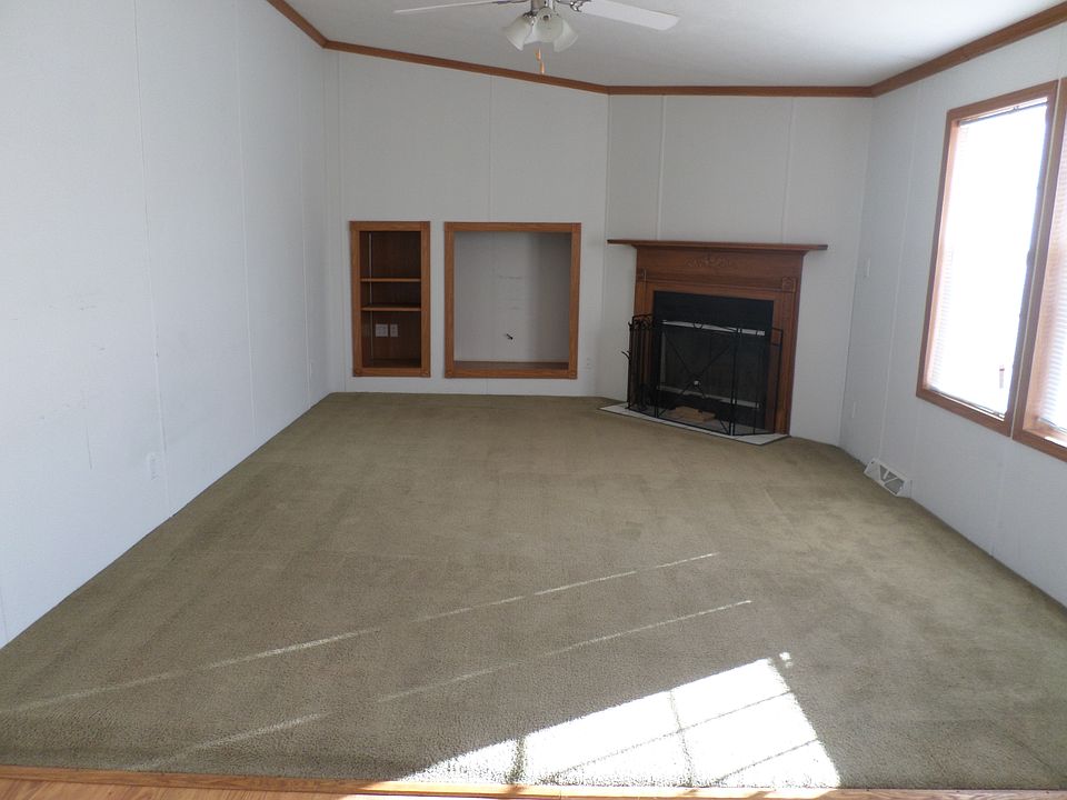 2nd image of 3400 Sagebrush Blvd