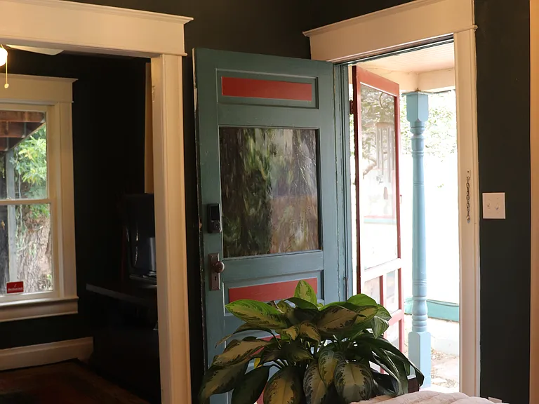 319 E Willamette Ave — Photo 7