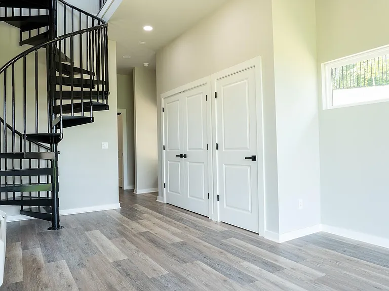 190 Burns Rd #I — Photo 10