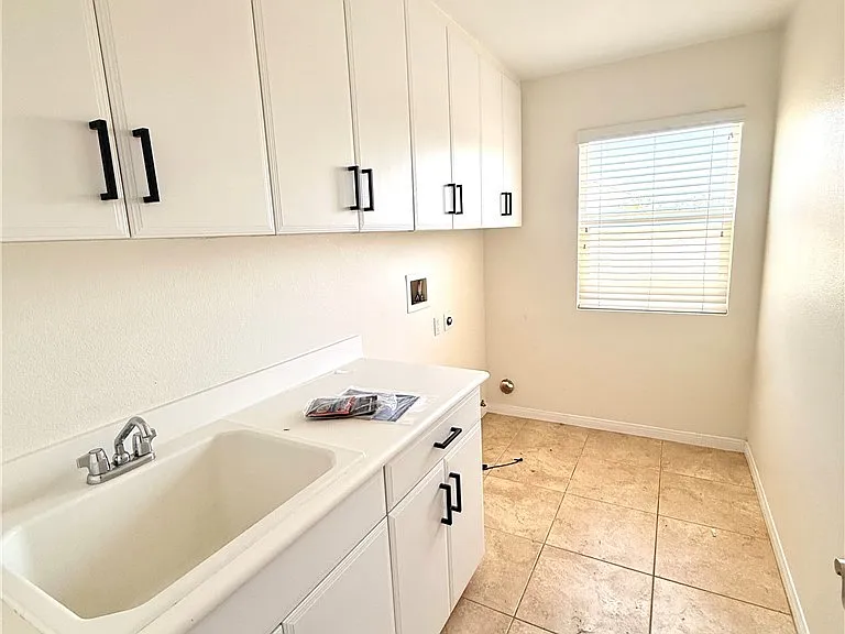 31989 Harden St — Photo 45
