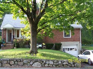 12 Ridgewood Dr, Norwood, MA 02062