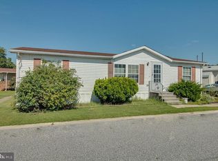 212 Kerria Ln, Middle River, MD 21220