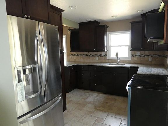 5th image of 1235 W Washington Ave