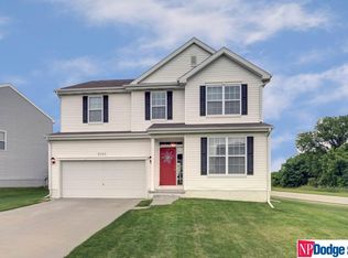 8704 Wyoming St, Omaha, NE 68122