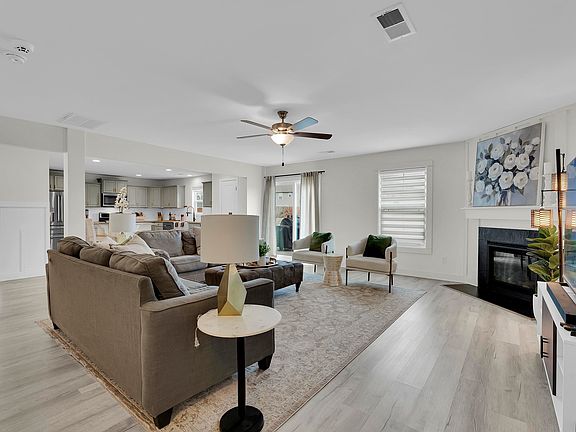 4th image of 144 Callongton Dr