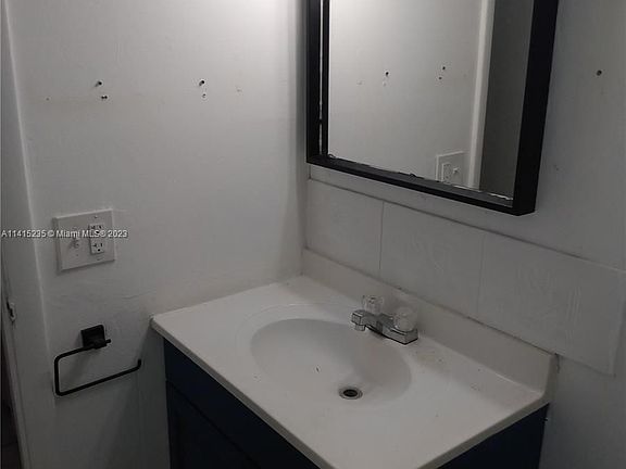 5th image of 6147 Arthur St APT 1