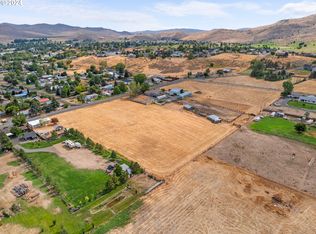 1405-1 17th St, Baker City, OR 97814