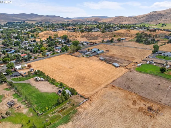 1405-1 17th St, Baker City, OR 97814