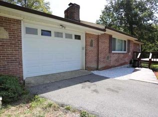 15 Court Ln, Fishkill, NY 12524