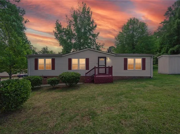 200 Burnetts Way, Suffolk, VA 23434