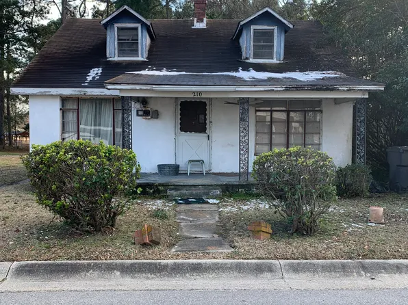 210 Wayne Ave, Goldsboro, NC 27530