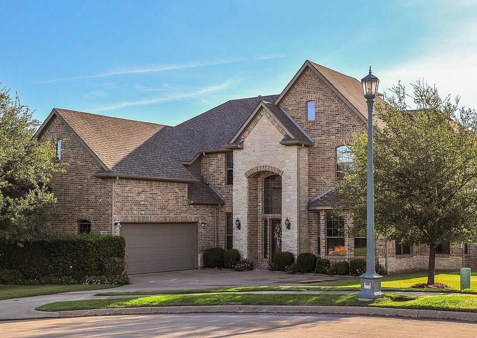 1st image of 929 Forest Park Ct