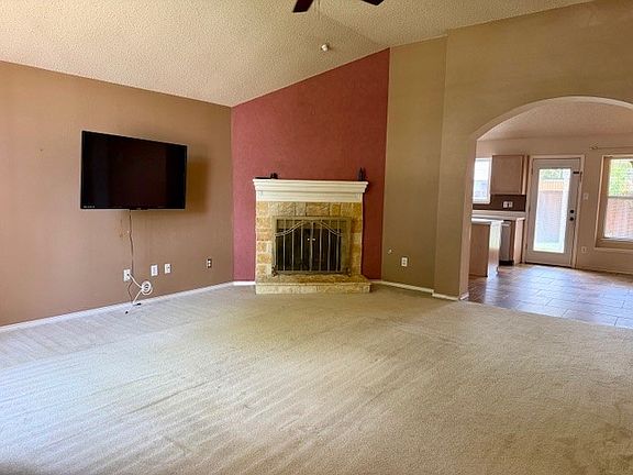 2nd image of 1524 Oak Tree Rd