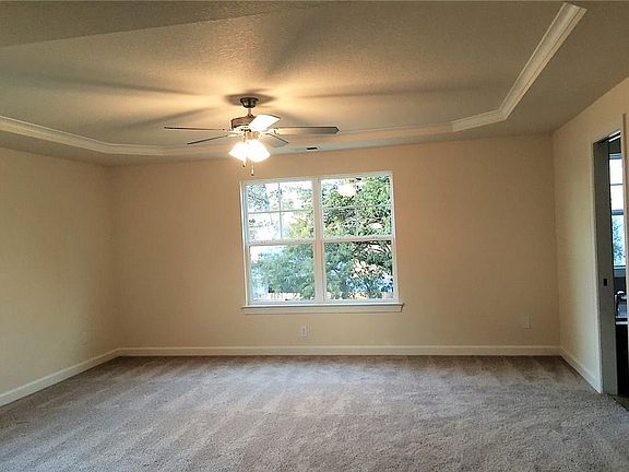 5th image of 208 Mayberry Ct