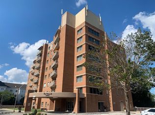 5064 Wyandotte St E #704, Windsor, ON
