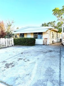 11105 2nd St E, Treasure Island, FL, 33706
