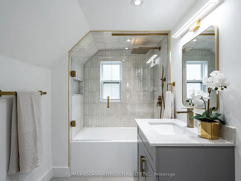 4471 1st Ave — Photo 25