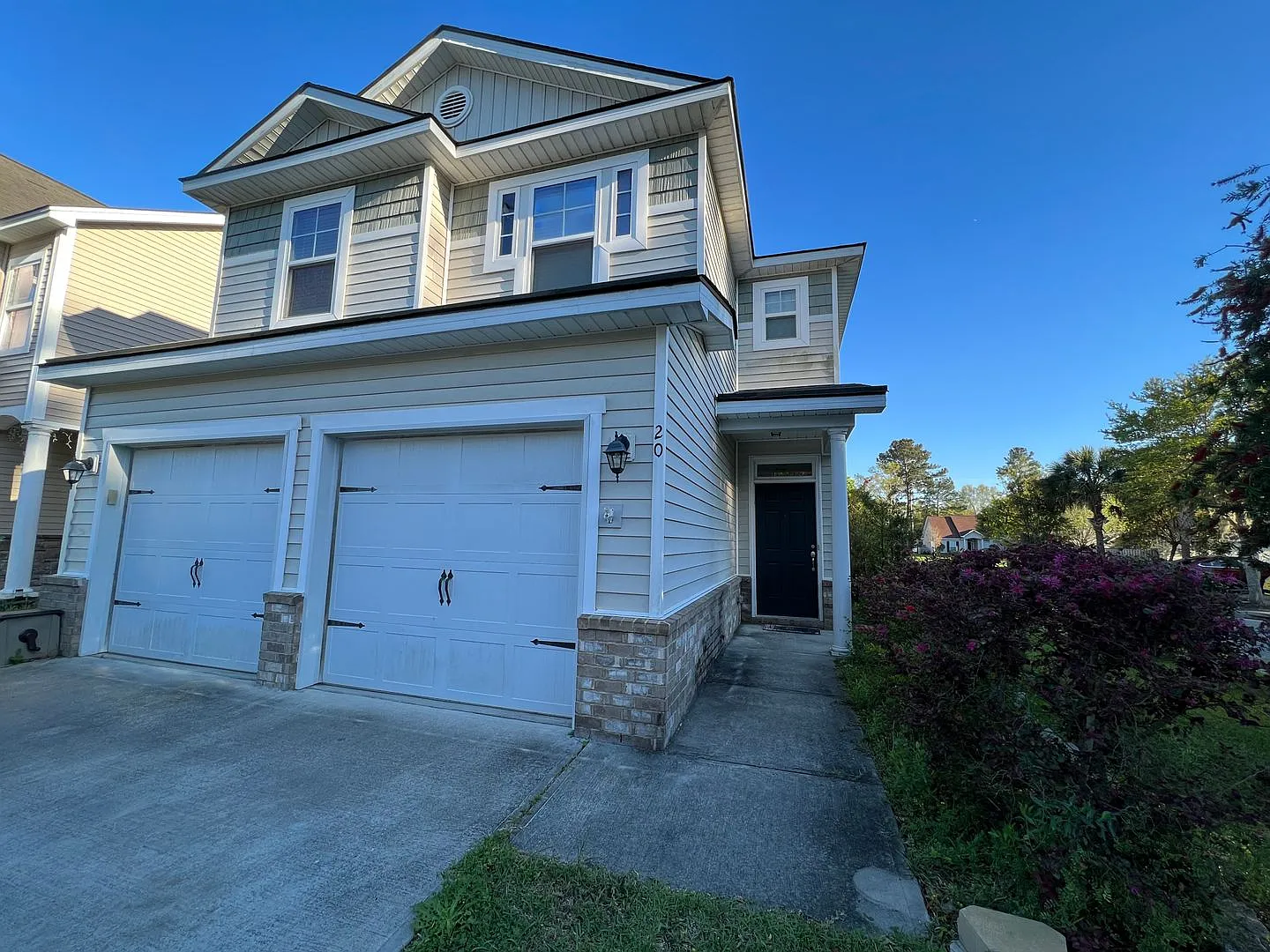Summer Hill rental in Richmond Hill — Photo 1