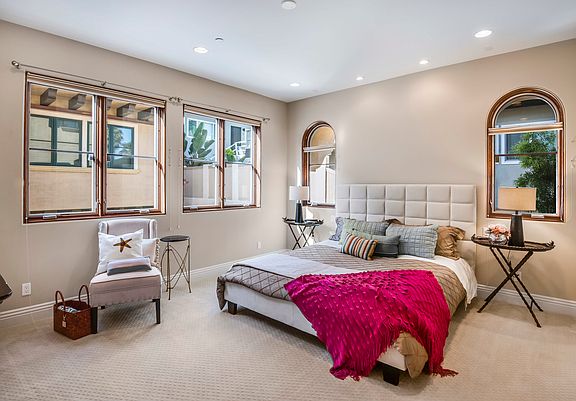 5th image of 105 Paseo De La Playa Unit D