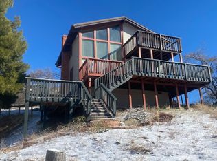24490 Willow Pass Dr, Tehachapi, CA 93561