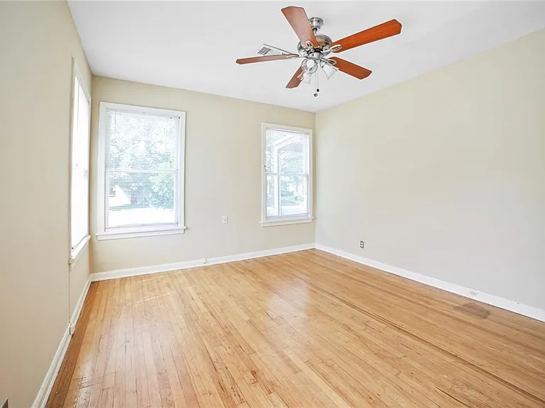 310 Franklin Blvd — Photo 15