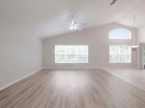 5th image of 3179 STONEHURST CIRCLE