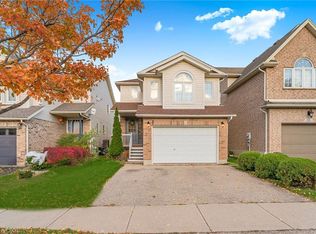 70 Cannes St, Kitchener, ON N2R1V2