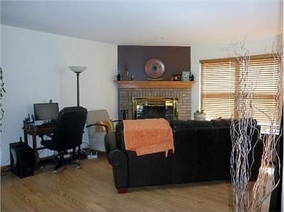 2nd image of 5621 W Von Ave Unit B